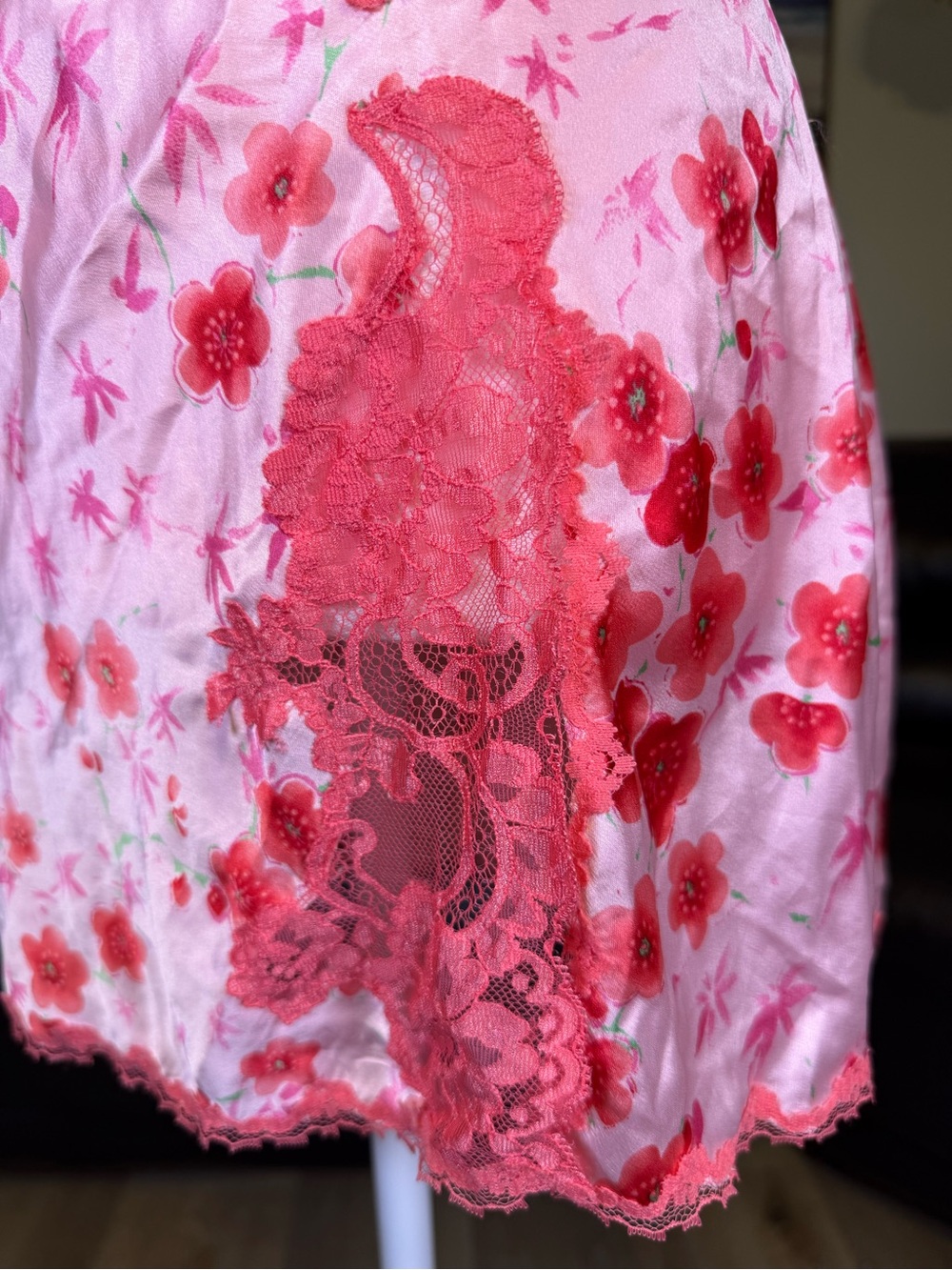 Victoria’s Secret EXTREMELY RARE Cherry Blossom Slip Dress Y2K Pink Lace Satin L - Picture 9 of 15